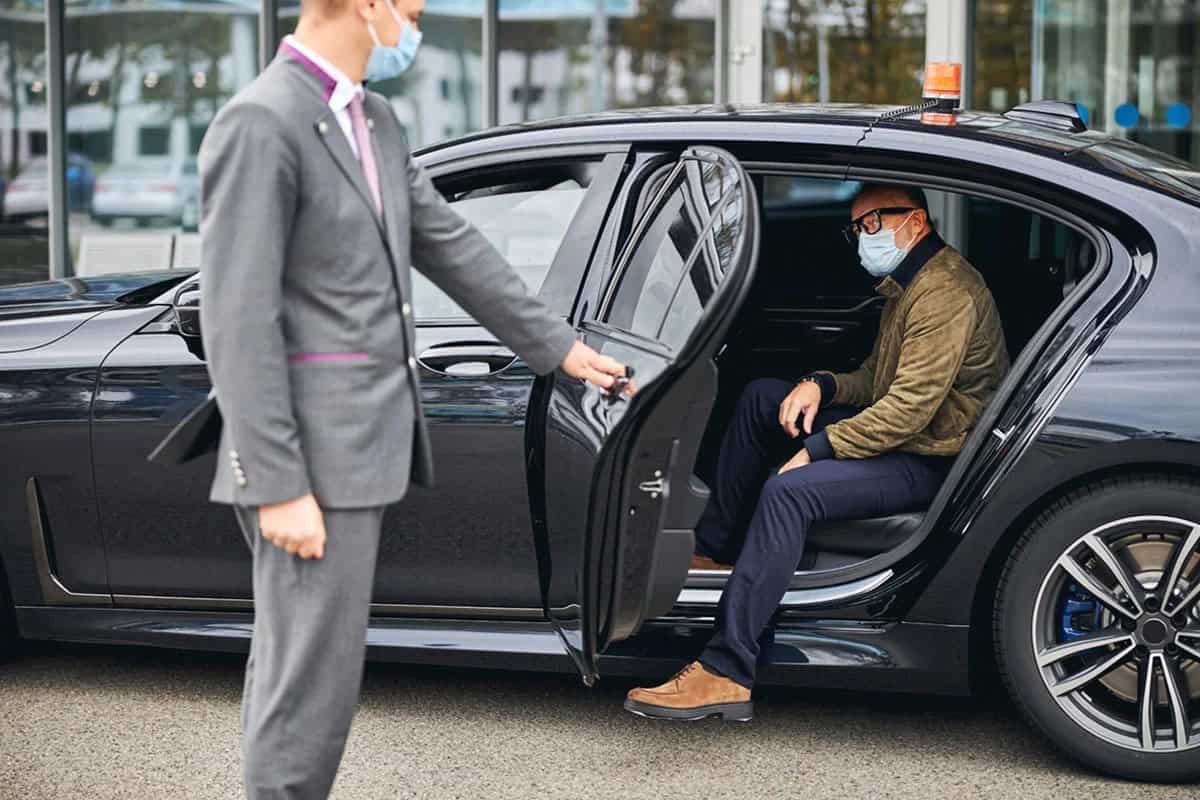 A Few Things About Luxury Airport Rides