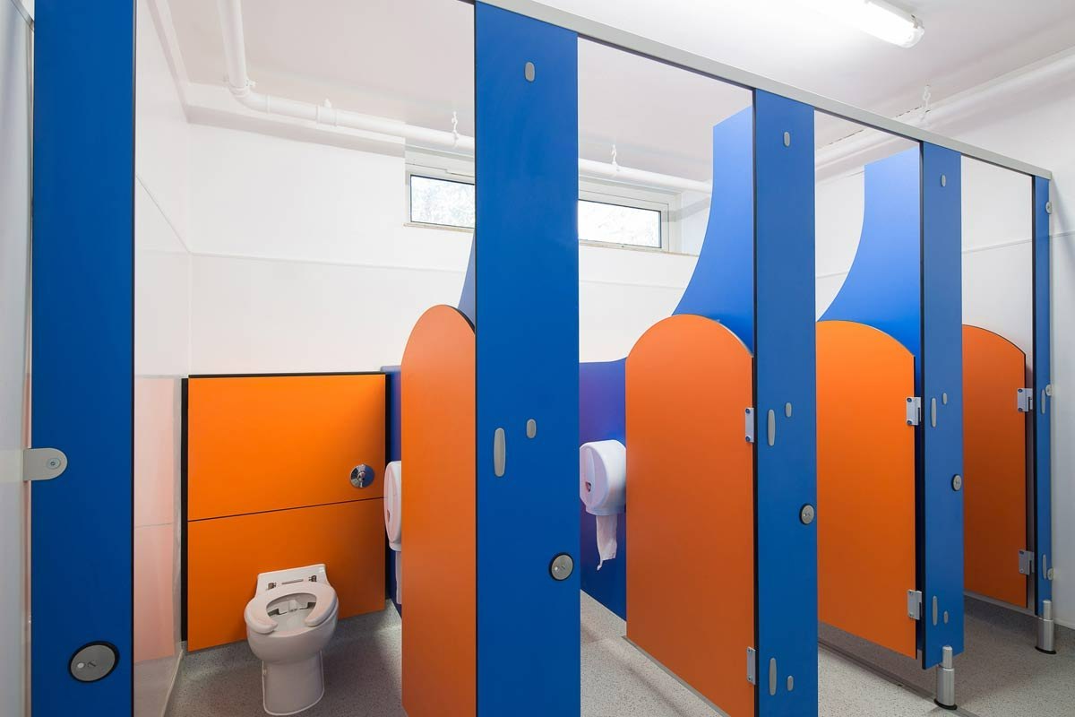 A Glance At Washroom Partition Services